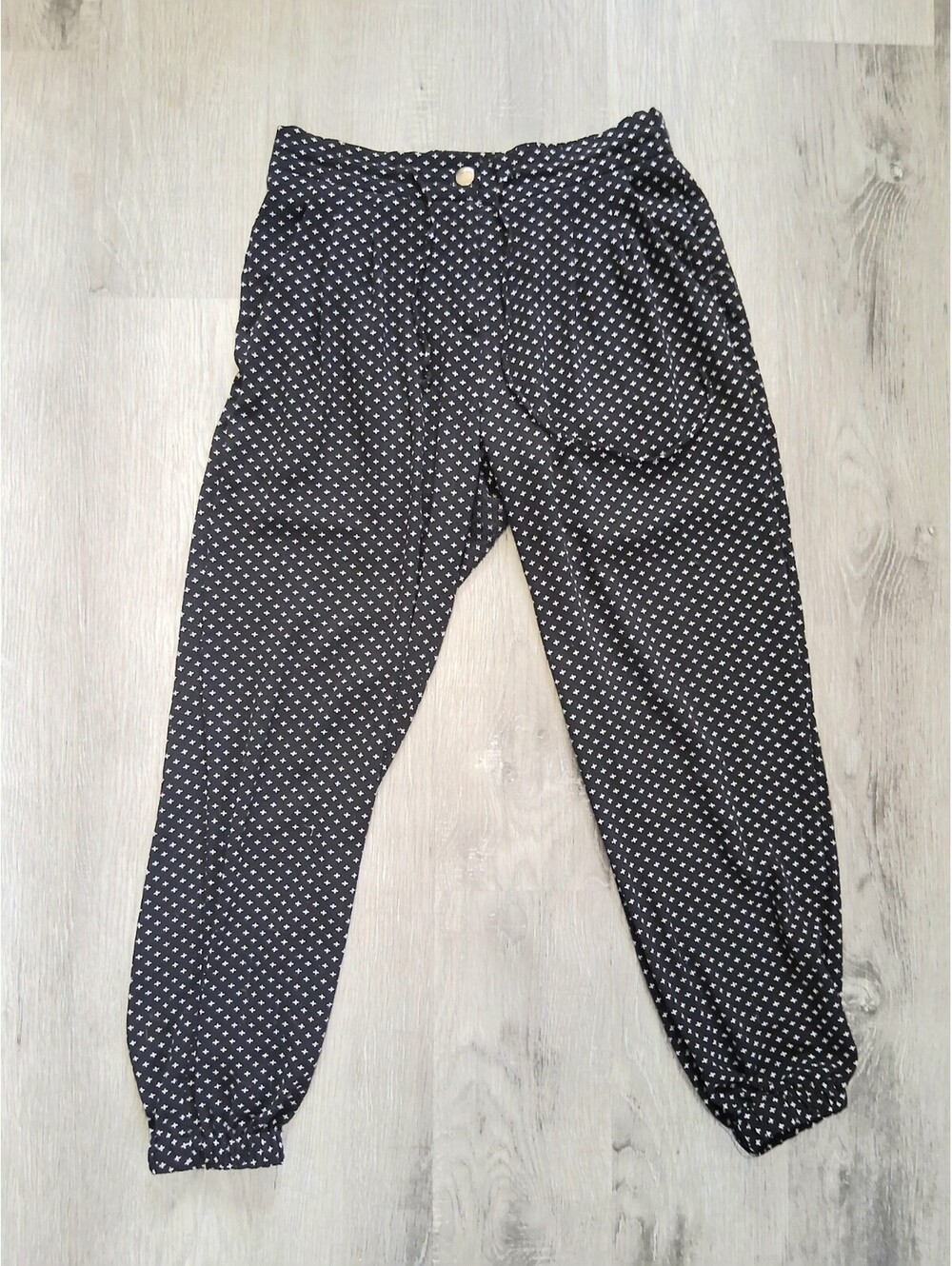 Pink Martini Women's Sm, 27x25 Black/White Polka Dot Boho Harem Balloon Pants